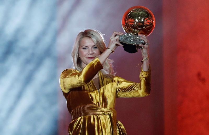 Ada Hegerberg, ganadora del primer Balón de Oro femenino.