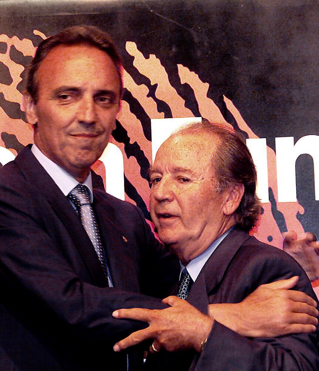 Núñez y Gaspart en el traspaso de poderes (2000)
