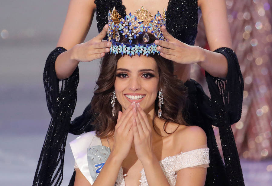 La modelo mexicana Vanessa Ponce de León, de 26 años, se coronó esta noche Miss Mundo en la sexagésimo octava edición del certamen, celebrada en la ciudad tropical china de Sanya, logrando así la primera corona para su país. La guanajuatense se impuso en una disputada ronda final a la tailandesa Nicolene Pichapa Limunskan, que terminó segunda, y a las aspirantes de Bielorrusia, Jamaica y Uganda. «Usaré mi reinado para seguir haciendo lo mismo que hago desde hace tres años, es decir, seguir siendo un ejemplo, porque todos podemos ser un ejemplo. El mundo necesita un cambio y ayudar no es tan difícil», comentó la modelo mexicana al recibir la corona.