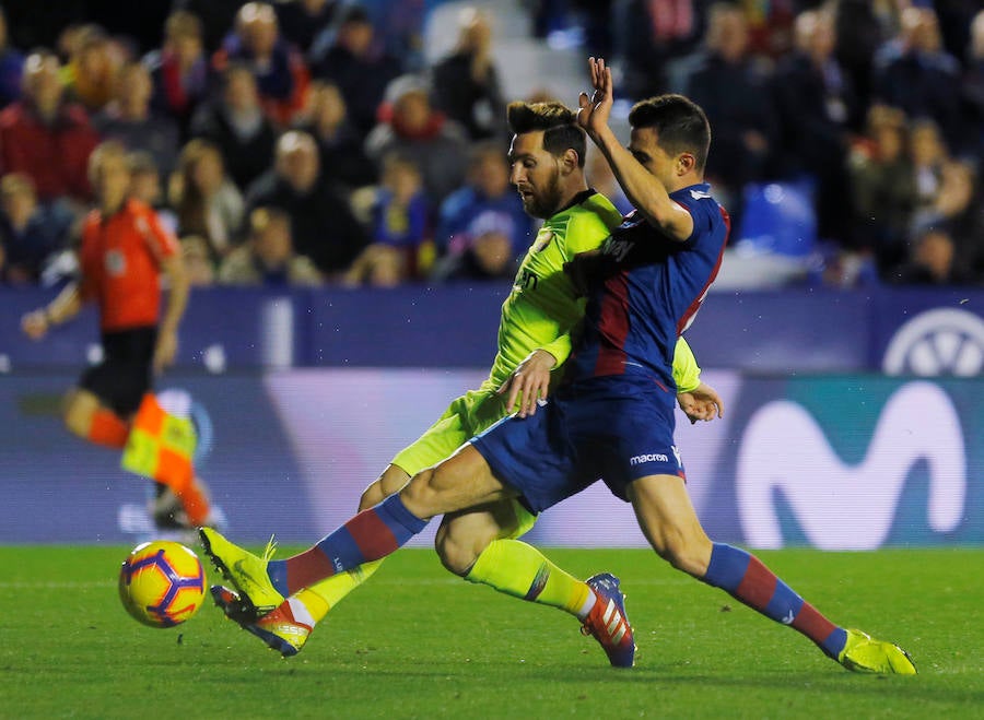 Estas son las fotos que deja el partidazo de la jornada 16 de LaLiga en el Ciutat de València