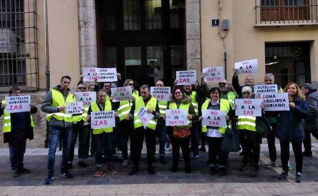 Los hosteleros piden a Ribó que anule la restricción de horarios en el Carmen