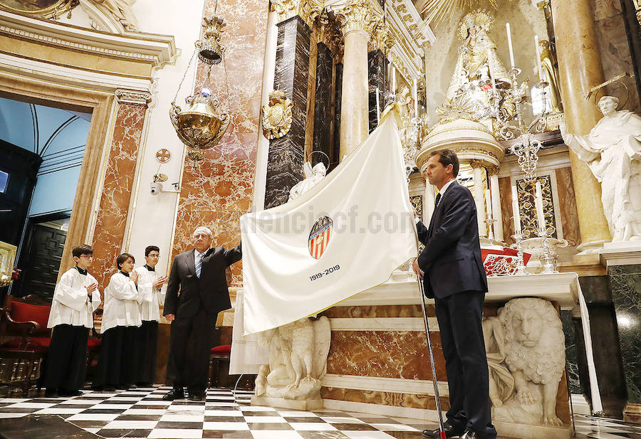 Fotos: Fotos de la presentación de la bandera del Centenario