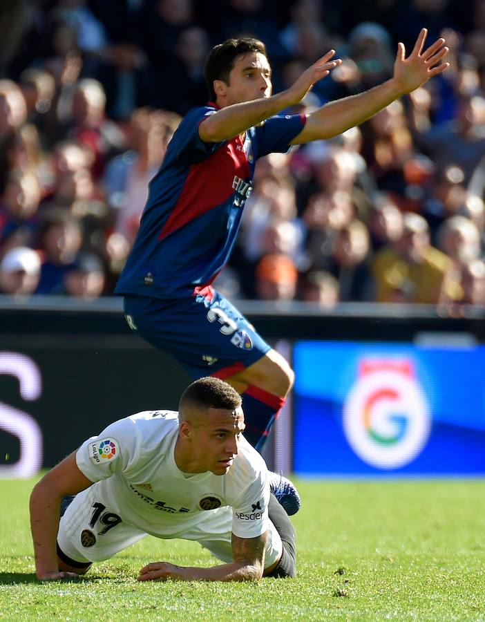 Estas son las imágenes que deja el paso de la jornada 17 por Mestalla