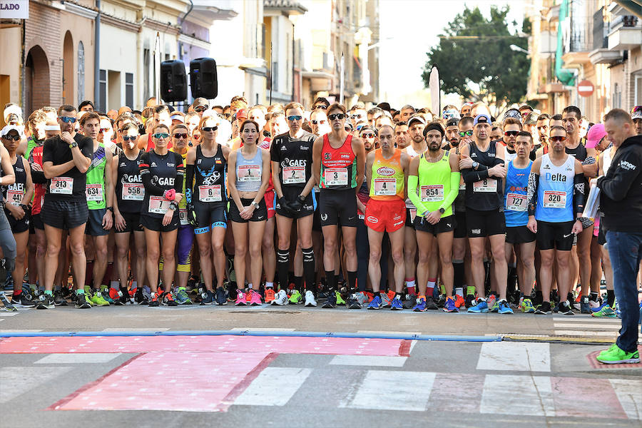 Foios ha acogido este domingo 23 de diciembre la quinta edición de su 10K contra la Fibrosis Quística. Se trata de una carrera solidaria que se ha consolidado en el calendario de final de año en Valencia.