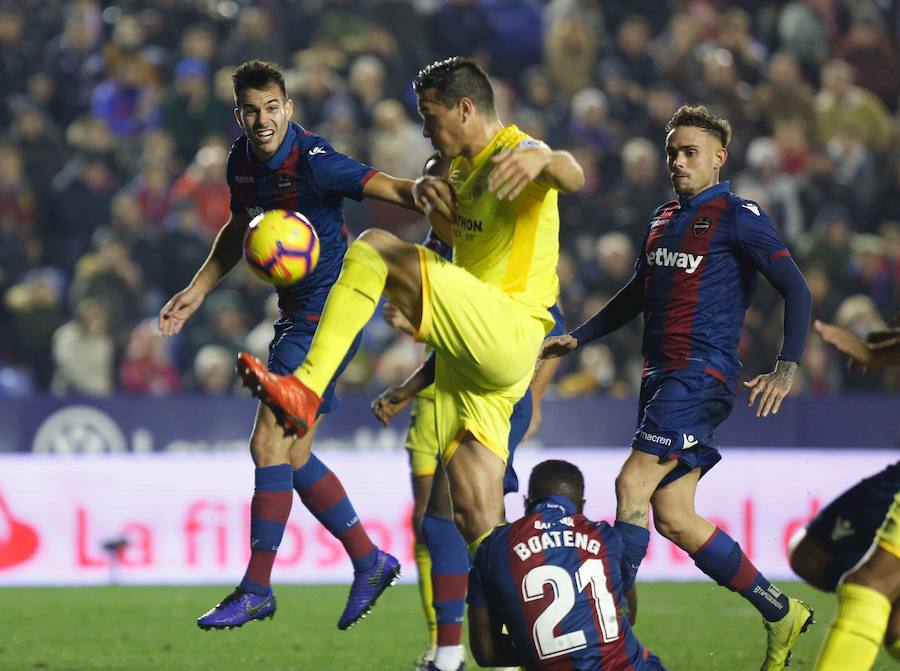 Estas son las imágenes que deja el paso de la jornada 18 de LaLiga por el Ciutat de València