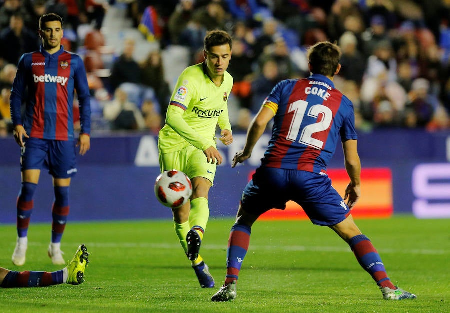 Estas son las imágenes que deja el partido de ida de octavos en el Ciutat de València