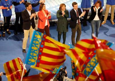 Imagen secundaria 1 - Pablo Casado en Valencia | Bonig apuesta por un proyecto político «sin complejos»