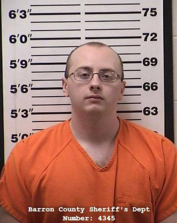 Estados Unidos celebra el hallazgo con vida de Jayme Closs, una adolescente de 13 años a la que se le había perdido la pista el 15 de octubre de 2018, después de que sus padres fuesen asesinados a tiros en su vivienda del condado de Barron, en el estado norteamericano de Wisconsin. Jayme logró escapar tras pasar 88 días en manos del hombre de 21 años que se cree que mató a sus padres para poder secuestrarla.