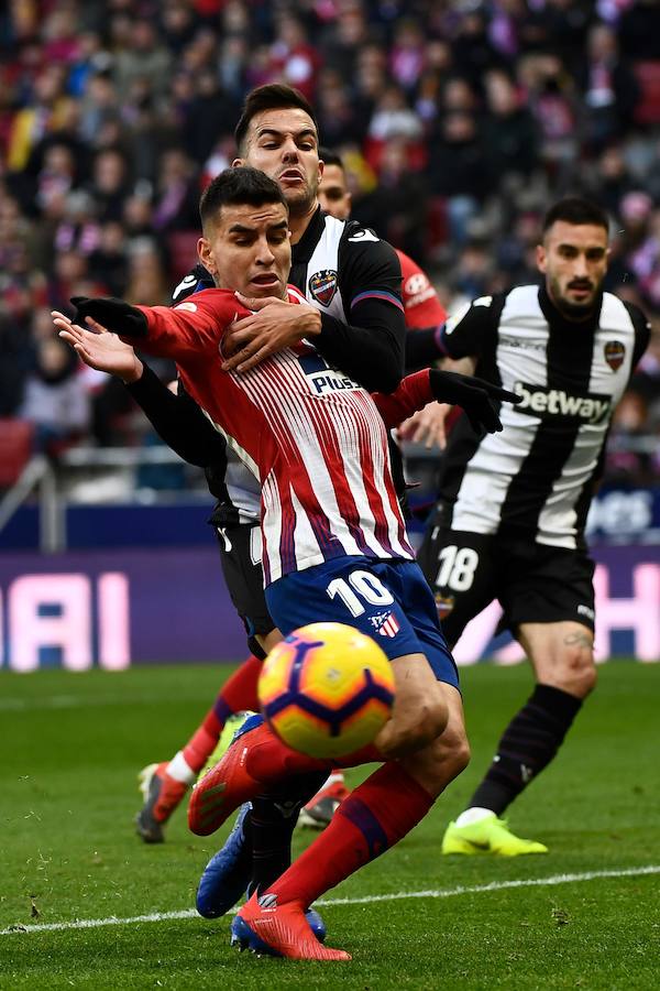 El partido de la jornada 19 de LaLiga en el Wanda Metropolitano deja estas imágenes de las mejores jugadas