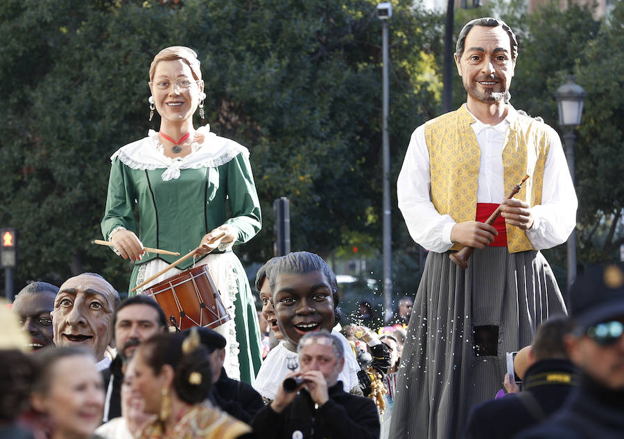 Fotos: Cabalgata de las Magas de Enero 2019 en Valencia