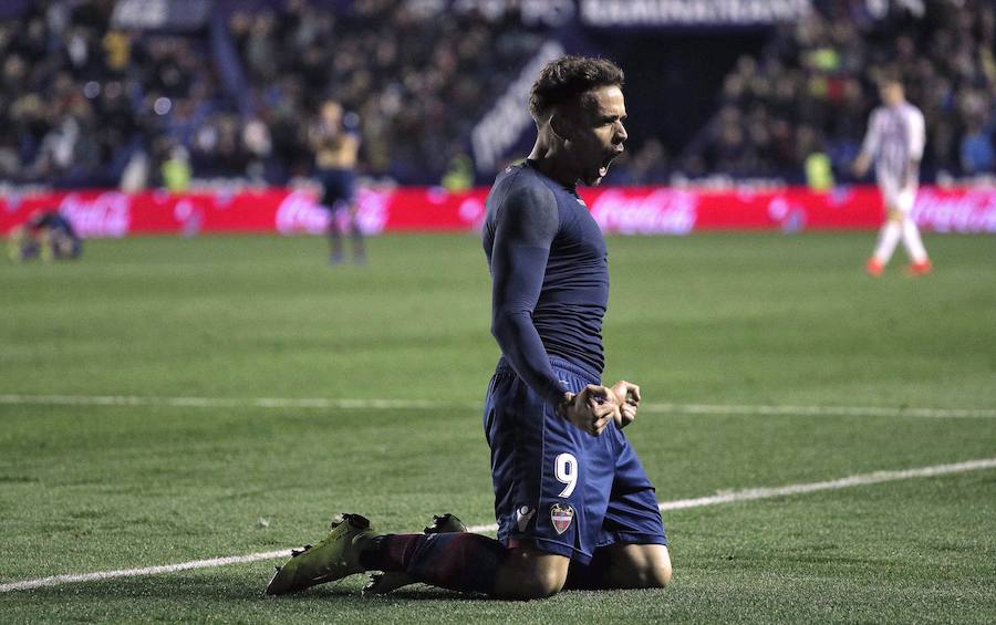 Estas son las imágenes del partido de la jornada 20 de LaLiga en el Ciutat de València