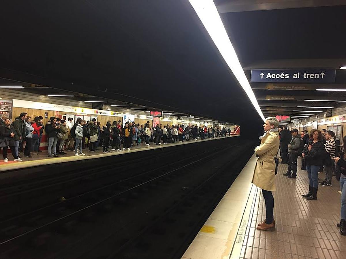 Fotos: Colapso en Valencia por los paros de EMT y Metrovalencia
