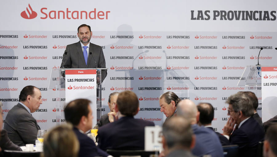 El ministro José Luis Ábalos repasa los proyectos del Ministerio de Fomento en la Comunitat Valenciana.