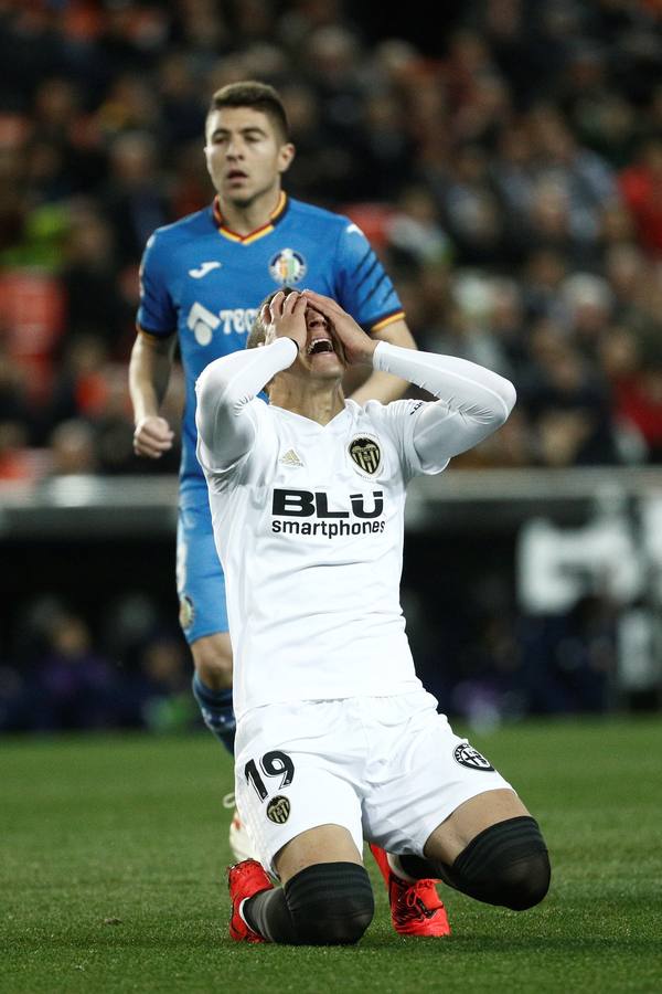 Antes de la remontada del Valencia al Getafe en Copa, ya se produjeron piques, patadas, entradas duras, tarjetas, protestas, amagos de tanganas... 