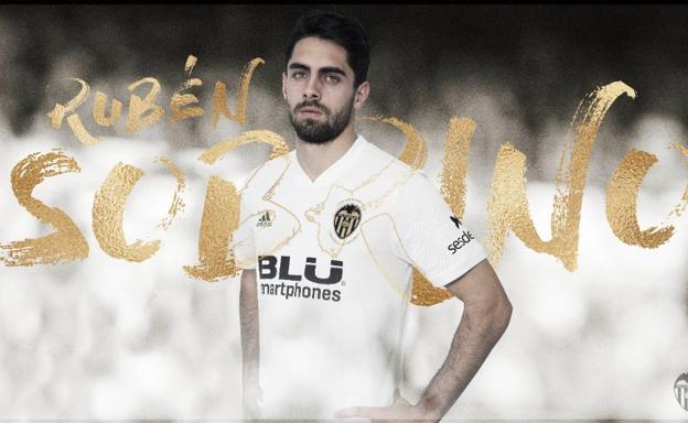 El Valencia CF confirma el fichaje de Rubén Sobrino