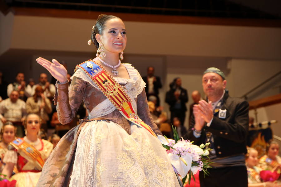 Las 46 fallas que conforman la agrupación del Marítimo celebraron en el Palau de la Música la exaltación de sus falleras mayores para las Fallas 2019. Al acto asistieron las falleras mayores de Valencia, Marina Civera y Sara Larrazábal. 