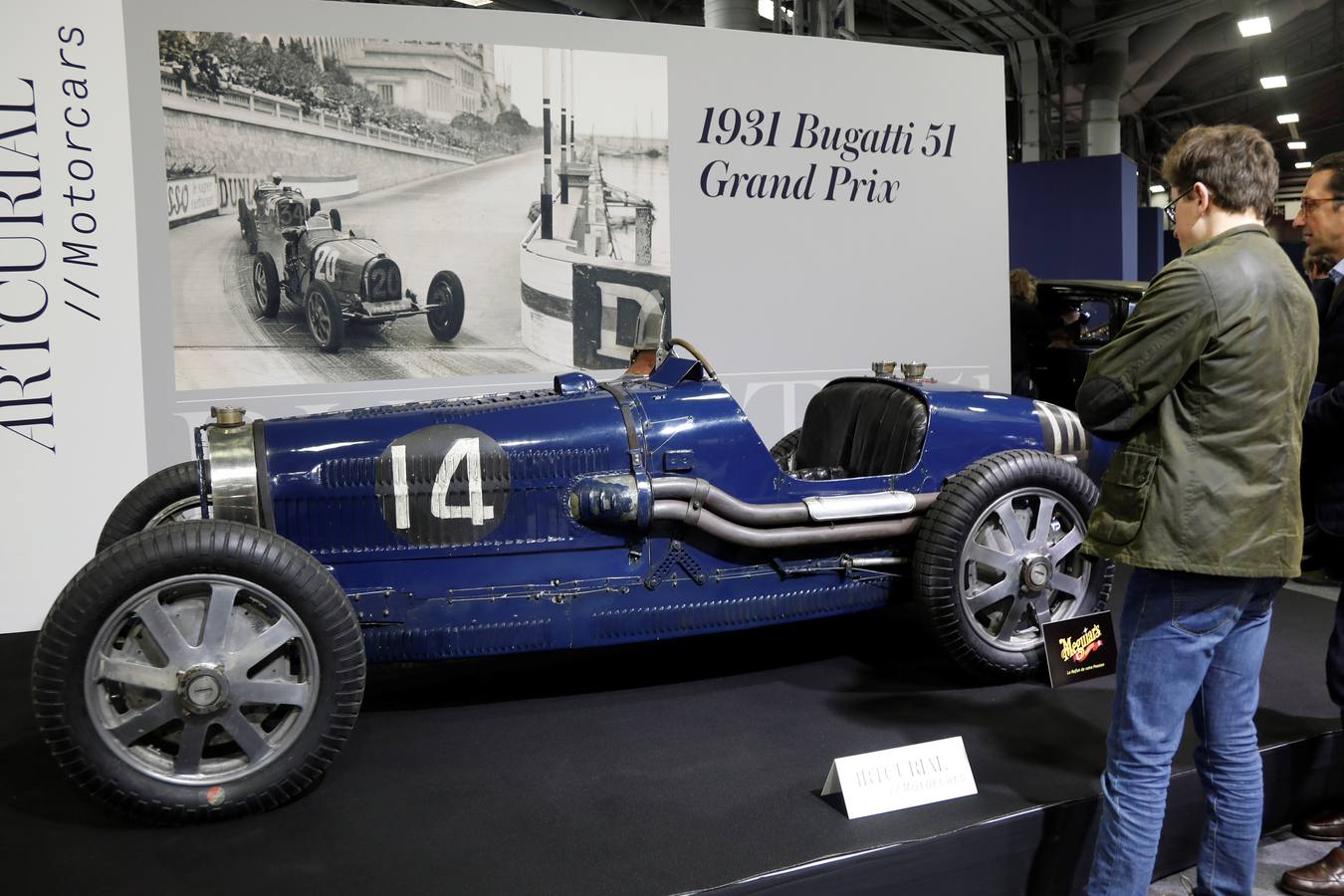 La exposición Retro Mobile muestra en París algunos de los coches clásicos más legendarios. Mercedes, Rolls Royce, Citröen y los Minis en su 60.º aniversario son algunos de los automóviles que se exhiben. El salón estará abierto hasta el 10 de febrero de 2019. 