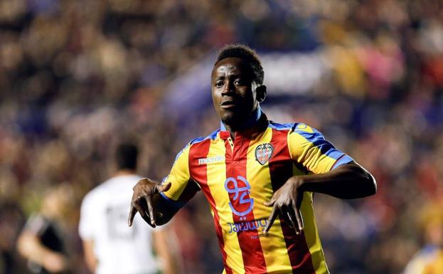 Boateng, en un partido del Levante UD.