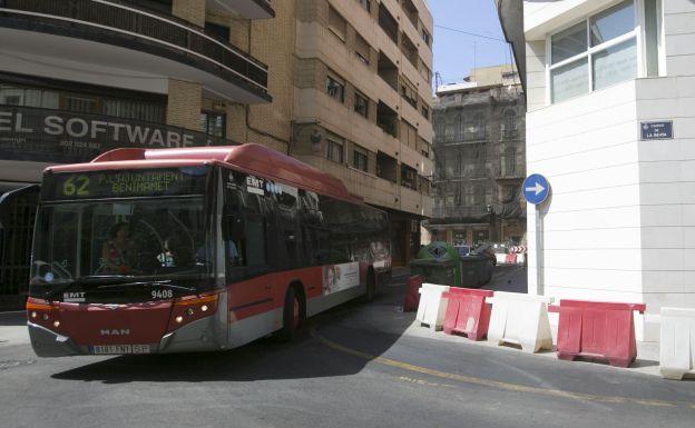 Calle Beata de Valencia, vía que será asfaltada.