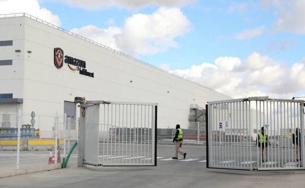 Instalaciones de Amazon, en San Fernando de Henares (Madrid).