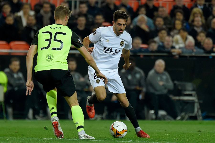 Las mejores fotos del partido de vuelta de dieciseisavos de Europa League disputado en Mestalla