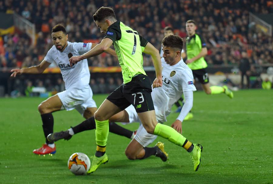 Las mejores fotos del partido de vuelta de dieciseisavos de Europa League disputado en Mestalla