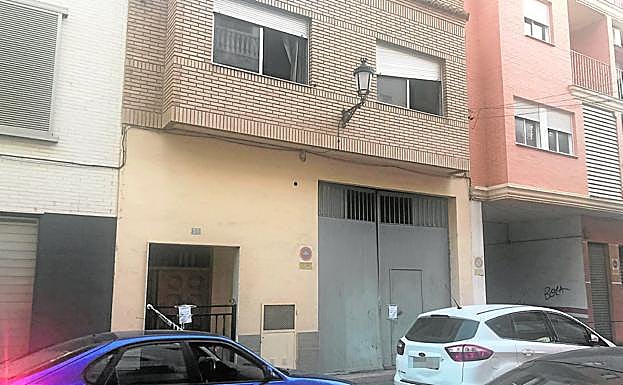 Fachada de la vivienda donde falleció la anciana de Albal. 