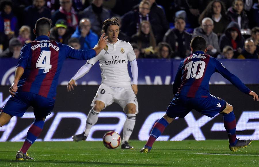 Estas son las fotos que deja el partido de la jornada 25 de LaLiga en el Ciutat de València