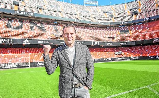 «Para mí el Valencia CF era lo máximo. Me sentía feliz por encima de otras ambiciones»