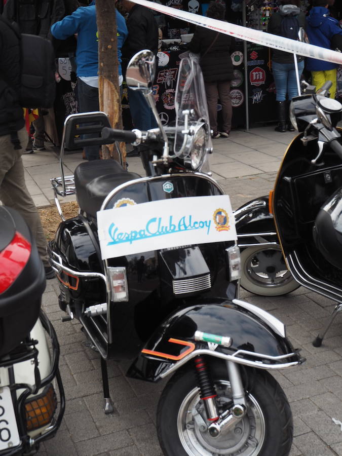 Fotos: Concentración de Vespas y Lambrettas Vespalafalla 2019