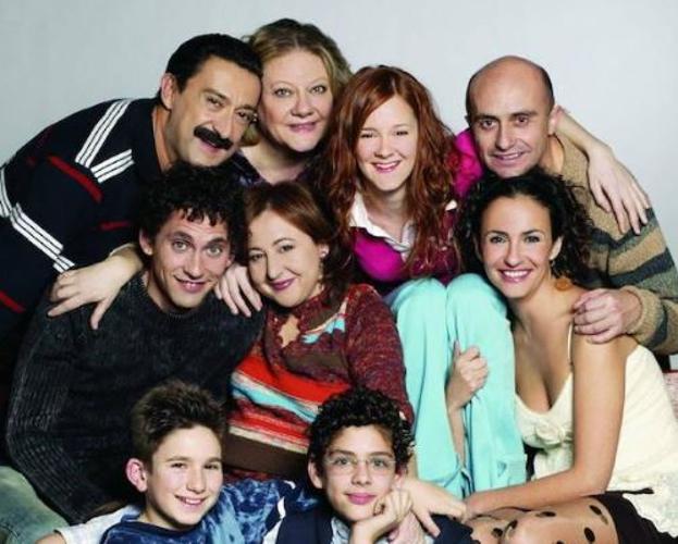 Fotos. Así han cambiado los personajes de Aída, la serie que lanzó a la fama a Carmen Machi. 