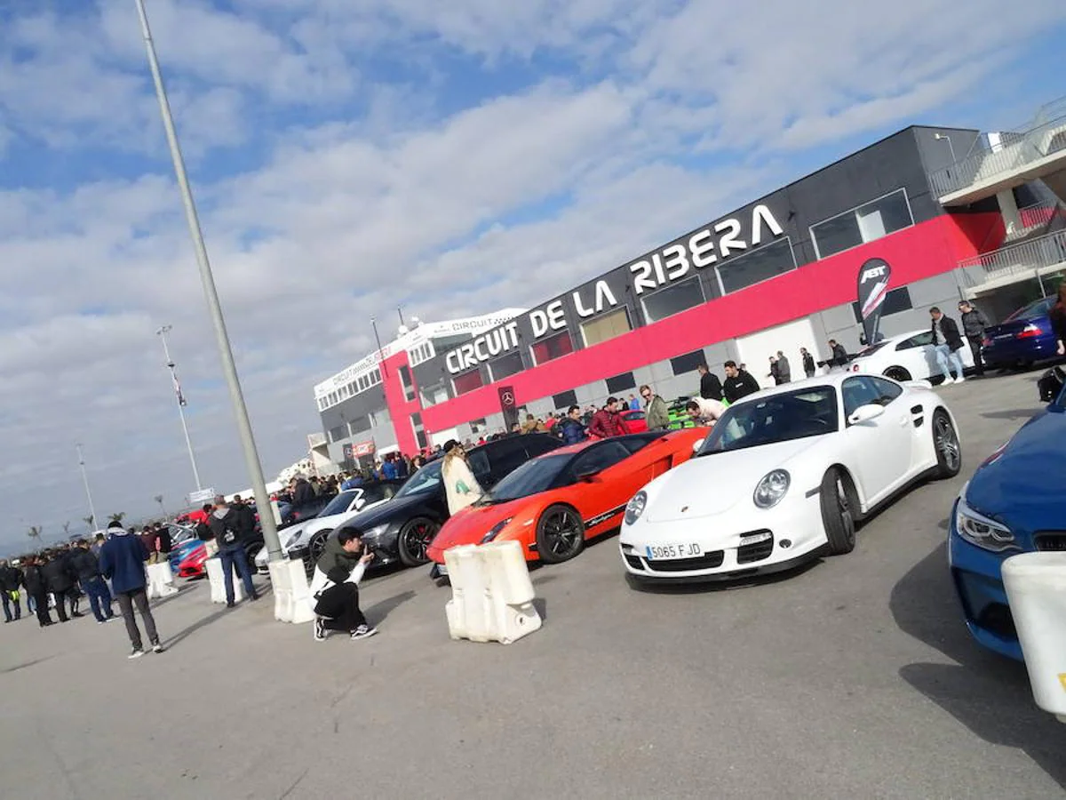 Galería de imágenes con algunos de los superdeportivos que nos dejó el paso de la '6to6' por el Circuit de La Ribera