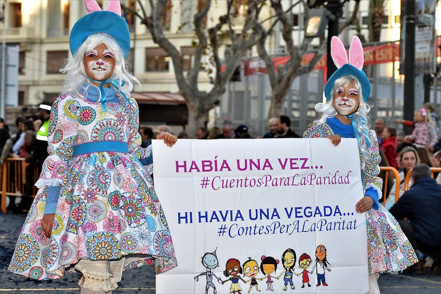 Fotos: Cabalgata del Ninot de las Fallas 2019