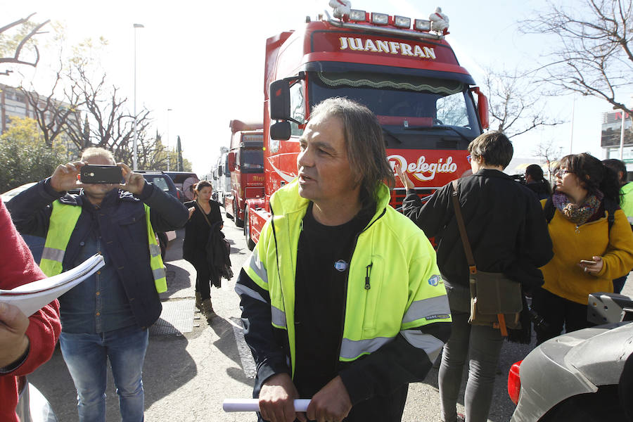 Fotos: Un centenar de camiones recorre el centro de Valencia