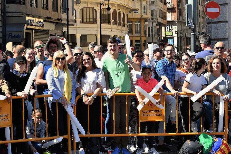 Fotos: Búscate en la mascletà del 3 de marzo de las Fallas de Valencia 2019