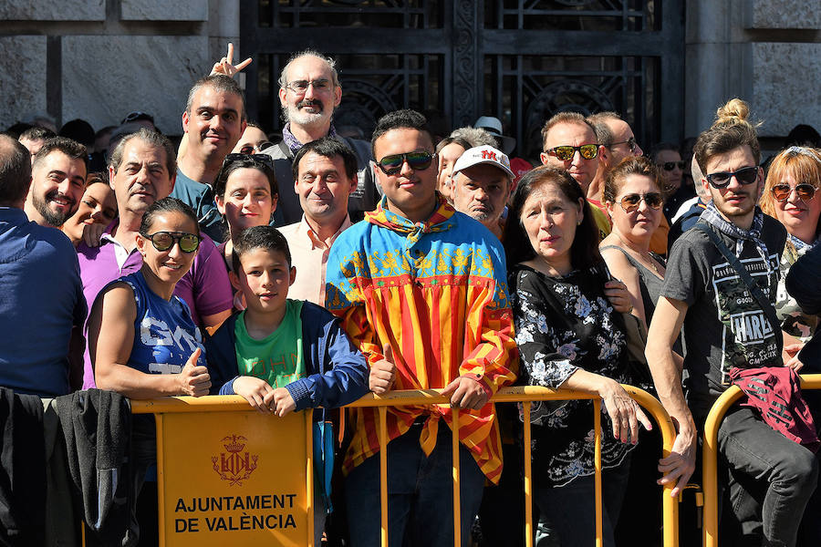 Fotos: Búscate en la mascletà del 3 de marzo de las Fallas de Valencia 2019