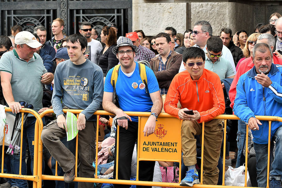 Fotos: Búscate en la mascletà de hoy