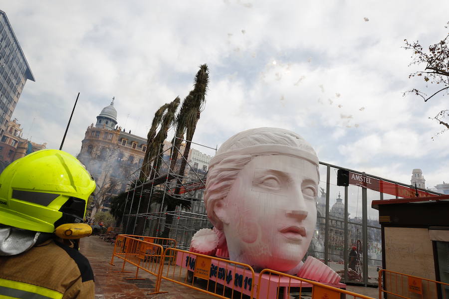 Fotos: Mascletà del 4 de marzo de las Fallas 2019. Pirotecnia Zaragozana