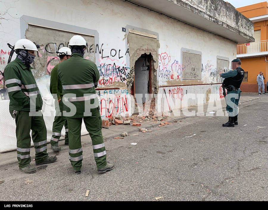 Fotos: Golpe al cultivo de marihuana en Carlet