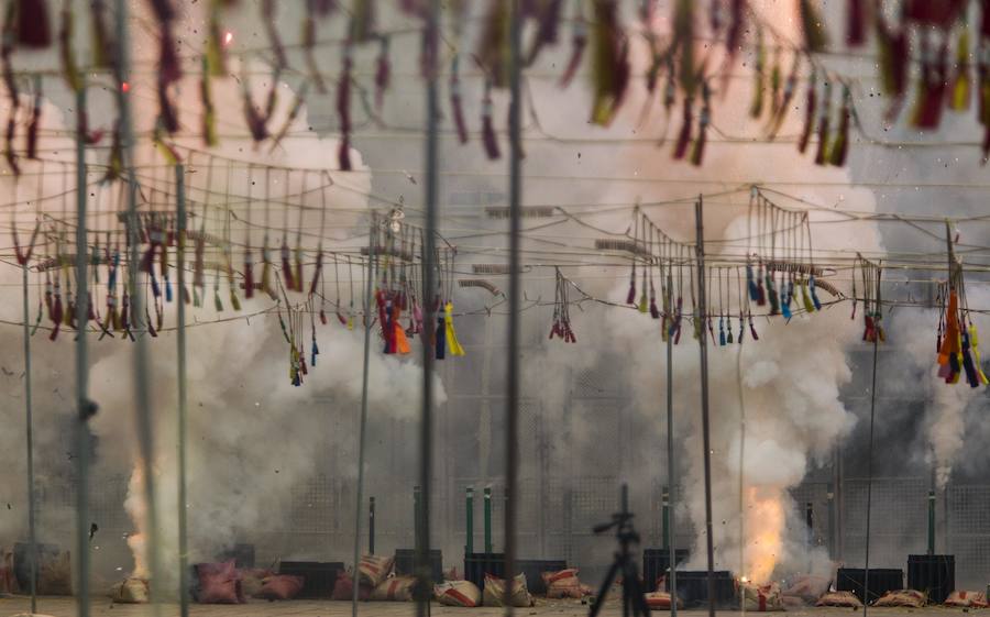 Fotos: Mascletà del 5 de marzo de las Fallas 2019. Pirotecnia Nadal-Martí