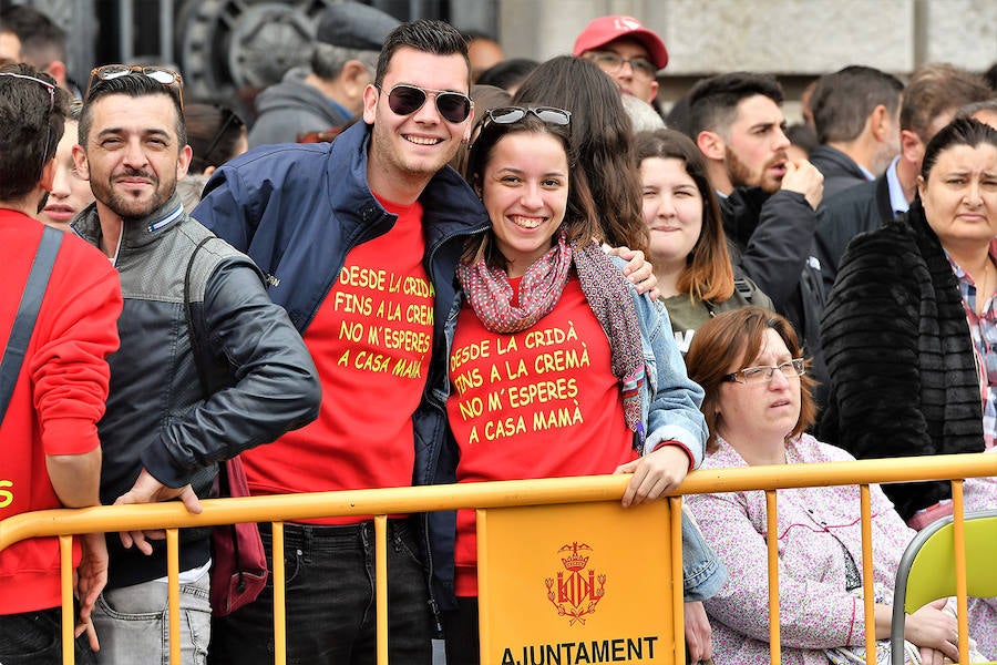 Fotos: Búscate en la mascletà de Fallas 2019 de hoy, miércoles 6 de marzo