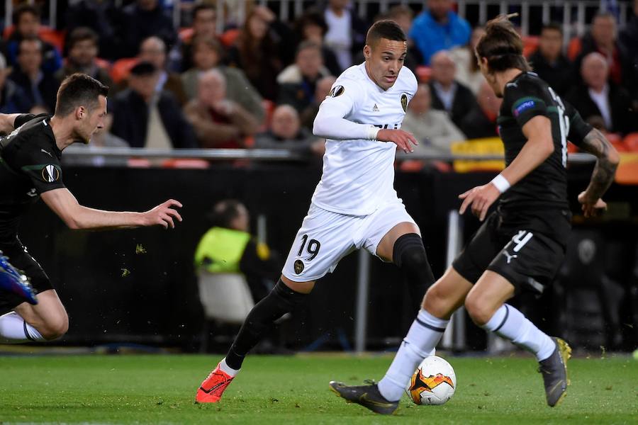 Las mejores fotos del partido de ida de octavos de final disputado en Mestalla