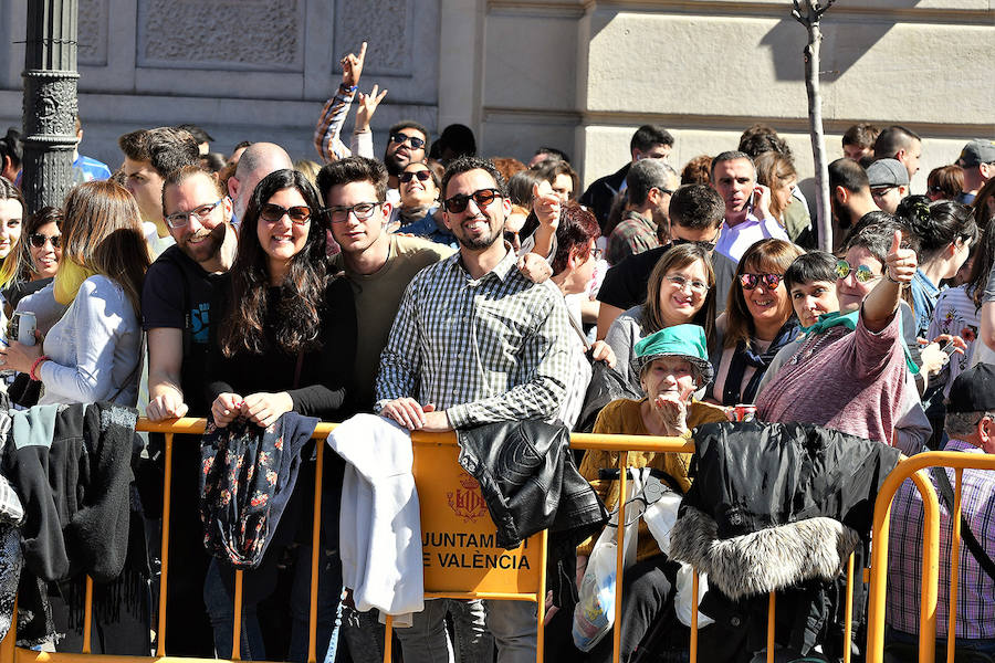 Fotos: Búscate en la mascletà de hoy