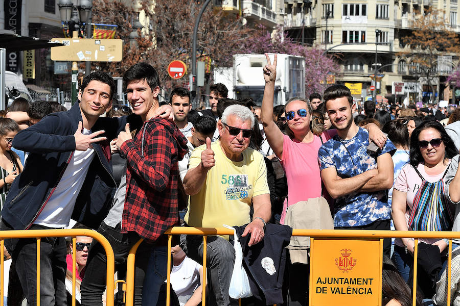 Fotos: Búscate en la mascletà del 8 de marzo de las Fallas 2019