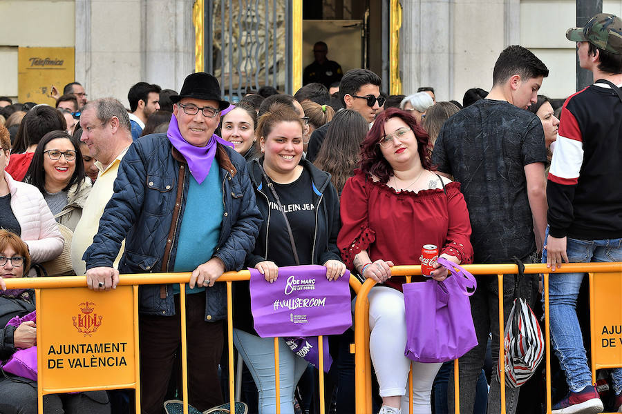 Fotos: Búscate en la mascletà del 8 de marzo de las Fallas 2019