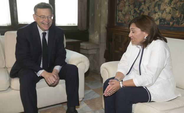 Ximo Puig e Isabel Bonig durante una reunión. 