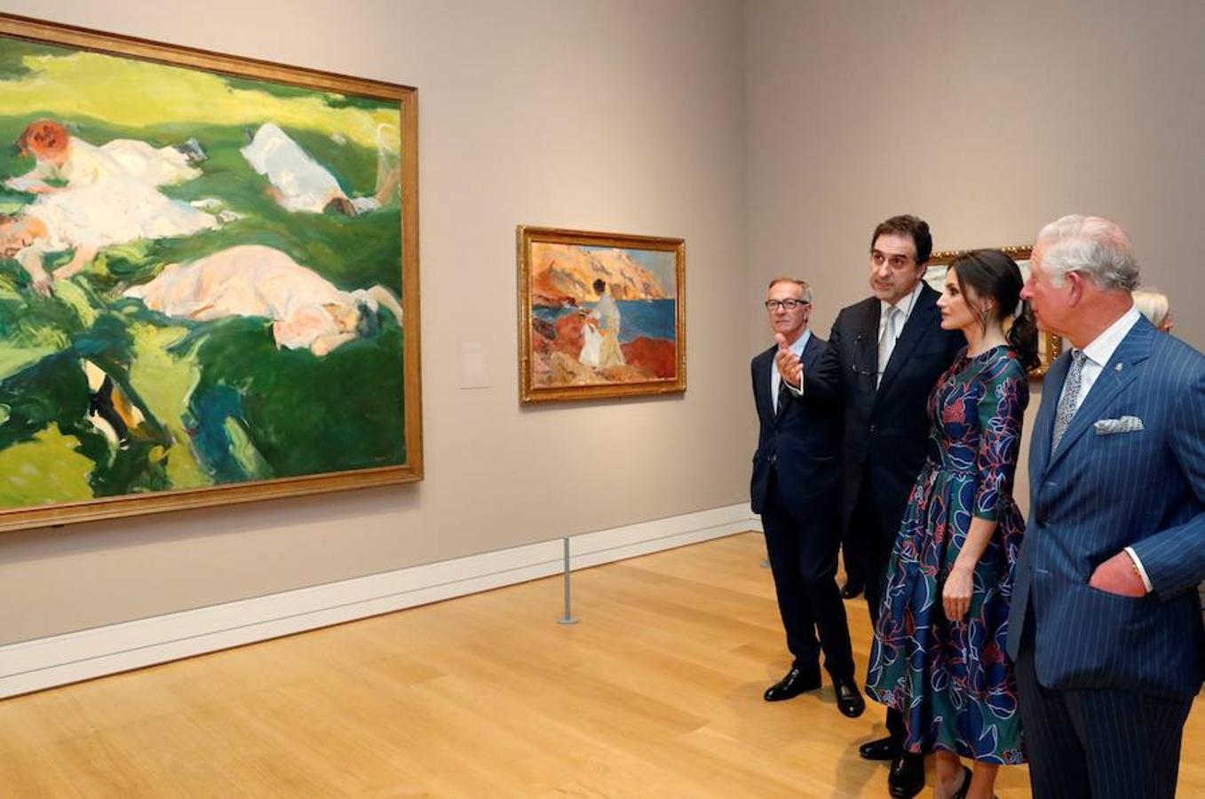 Fotos: La reina Letizia y el príncipe Carlos de Inglaterra inauguran exposición de Sorolla en la National Gallery