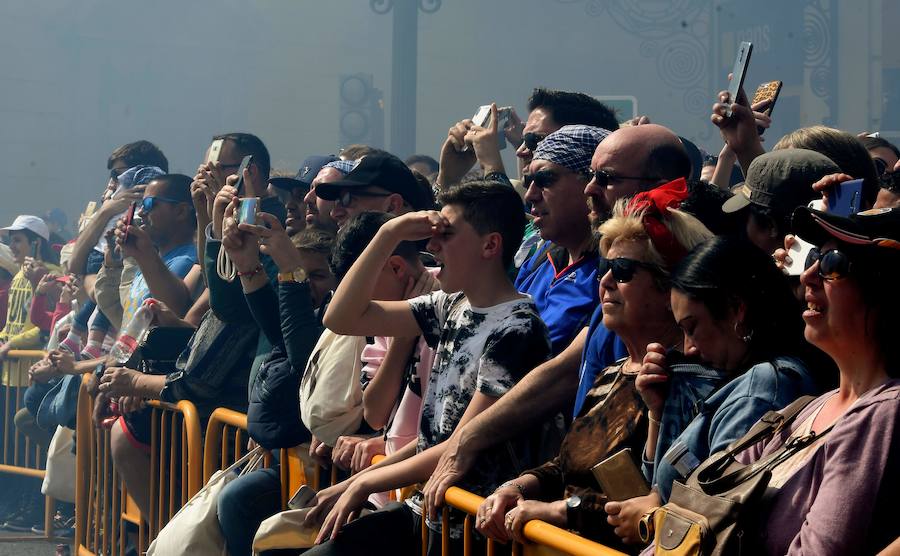 Fotos: Fallas 2019: Mascletà del 16 de marzo, de Caballer FX Global Foc