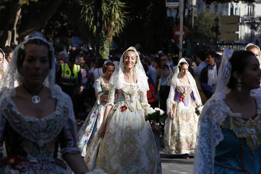 Fotos: Fallas 2019: Primer día de la Ofrenda de las Fallas de Valencia