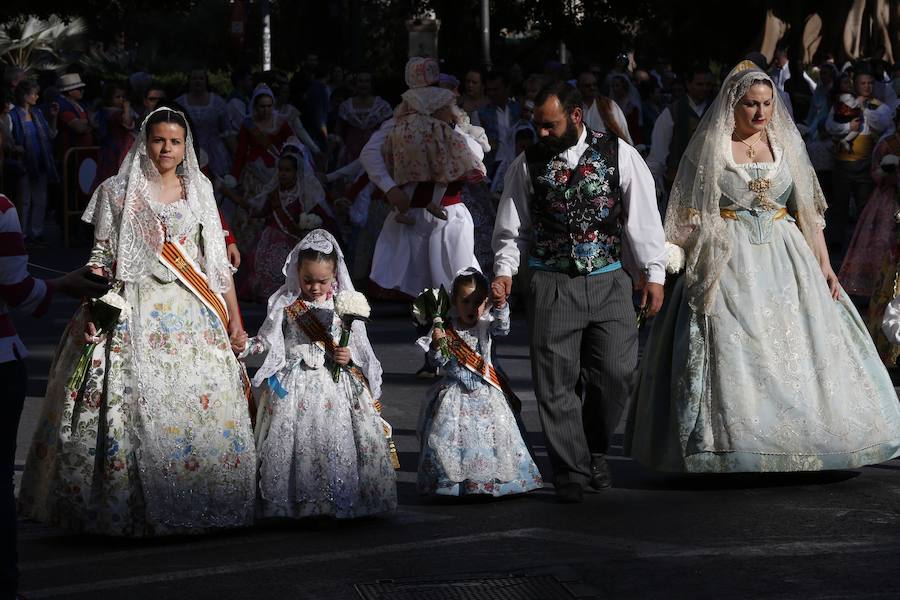 Fotos: Fallas 2019: Primer día de la Ofrenda de las Fallas de Valencia